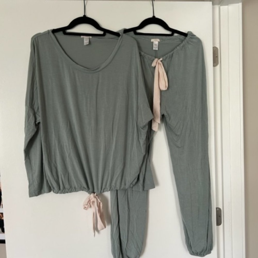 EBERJEY- Two-Piece Gisele Slouchy Pajama Set- Mint Green - L